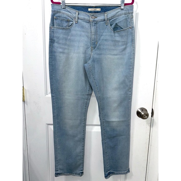 Levi’s CLASSIC STRAIGHT FIT WOMEN'S JEANS - Picture 3 of 7